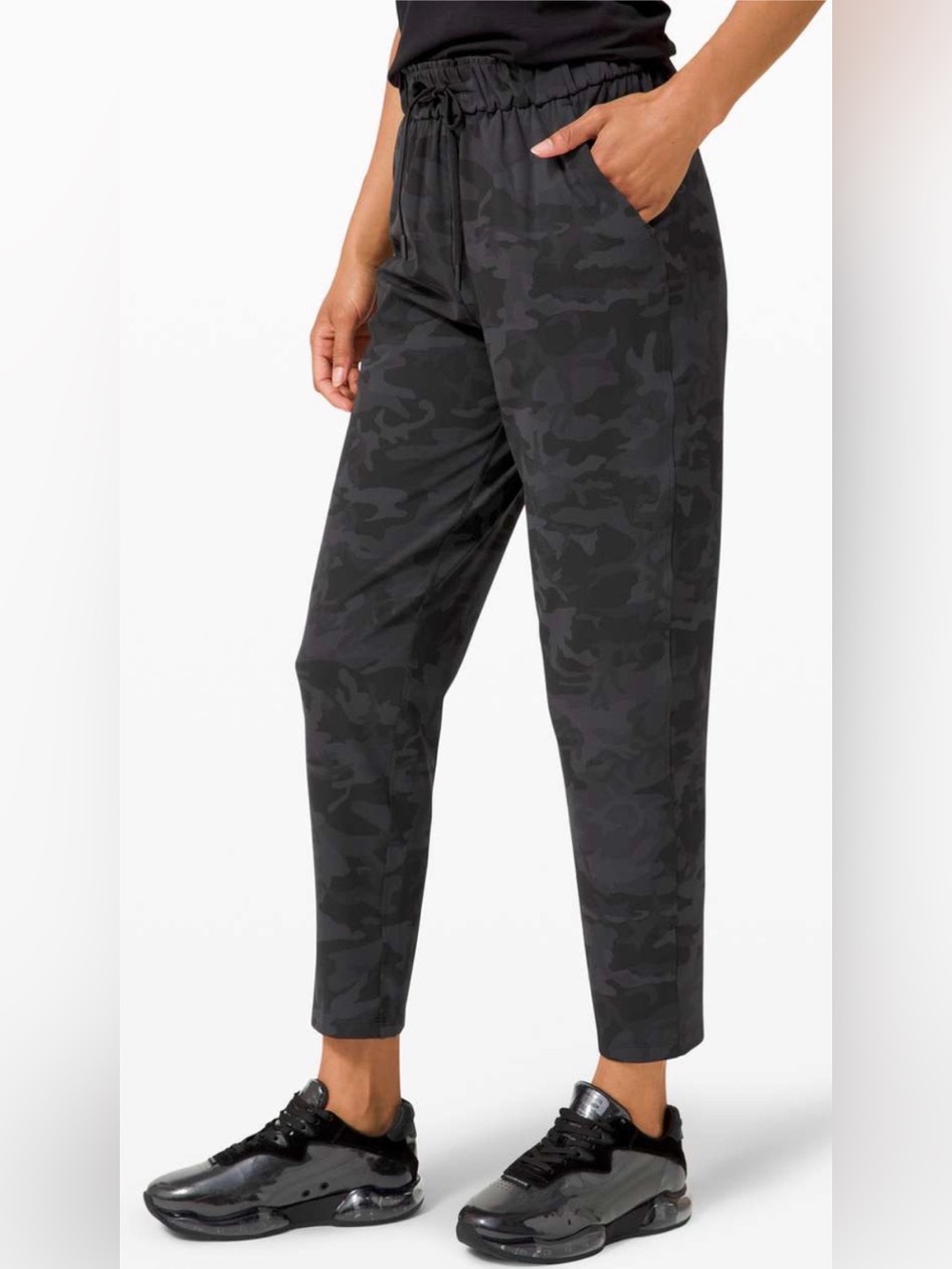 Lululemon Keep Moving Pant 7/8 High-Rise Incognito Camo Multi Grey Size 6 NWOT